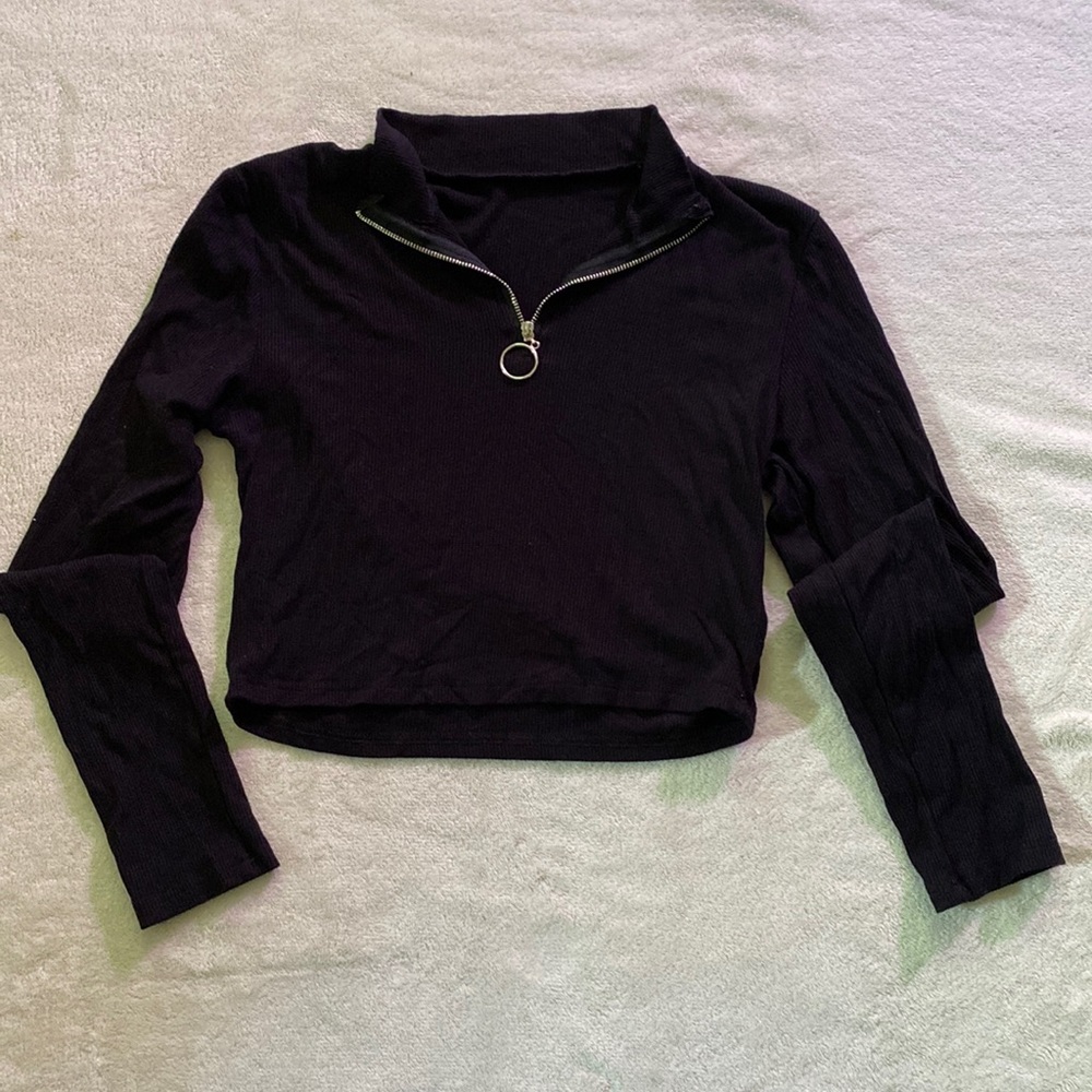 Black Crop Top